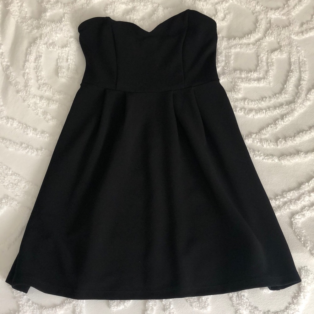 Strapless dress
